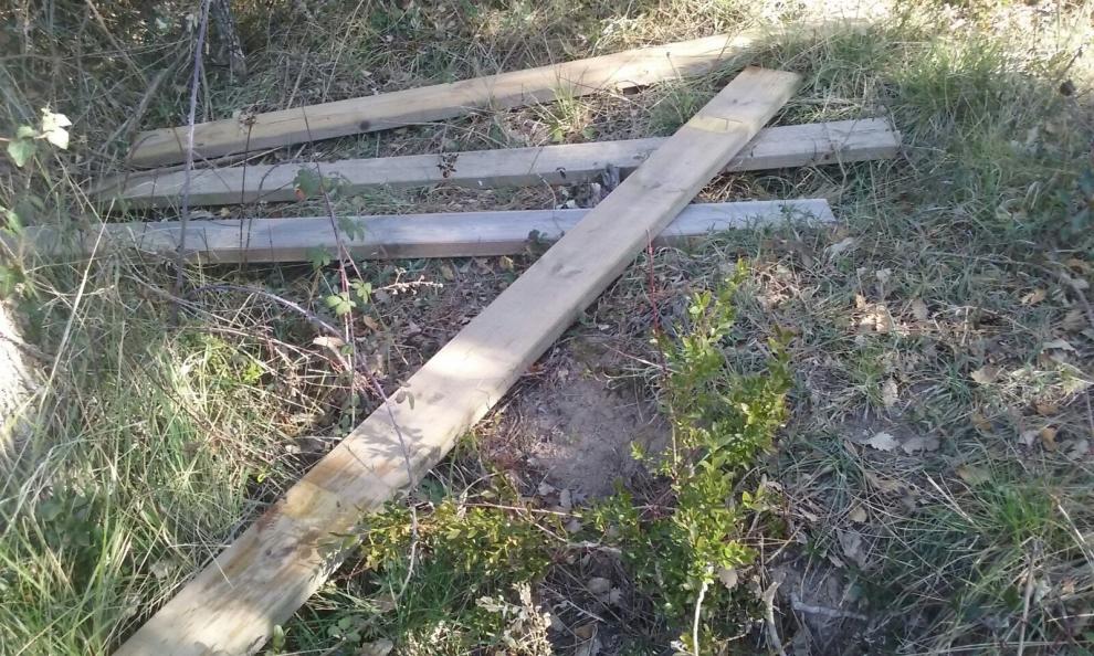 Destrosses per vandalisme al circuit verd del Pantà d'Olost