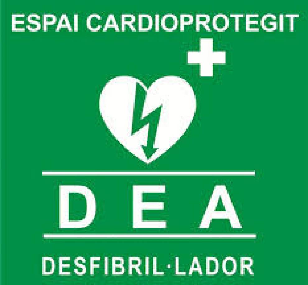 S'ha instal.lat un desfibril.lador als Baixos de la Casa de la Vila