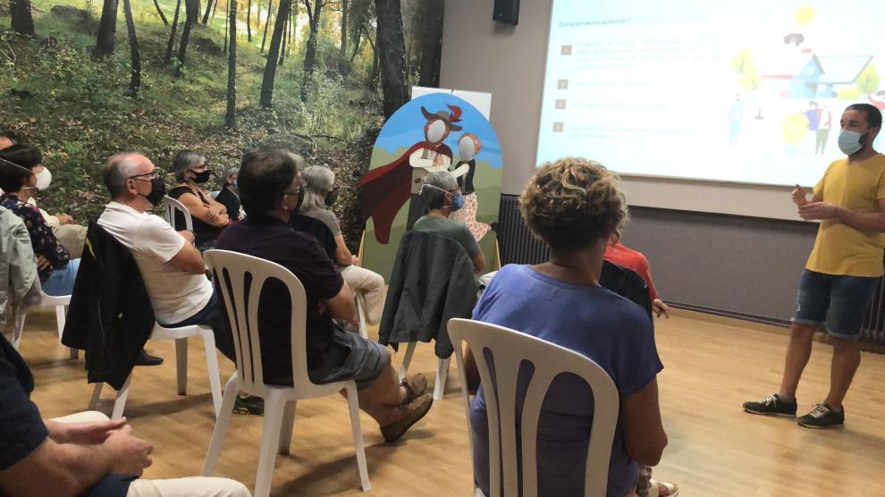 PRIMERS PASSOS DE LA COMUNITAT ENERGÈTICA “Olost i Santa Creu Sostenible SCCL”